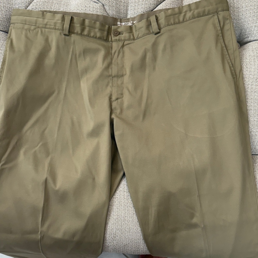 Nike 42x32 Men's Golf Pant Khakis - Picture 3 of 5